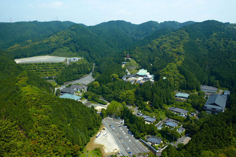 境内の全景航空写真